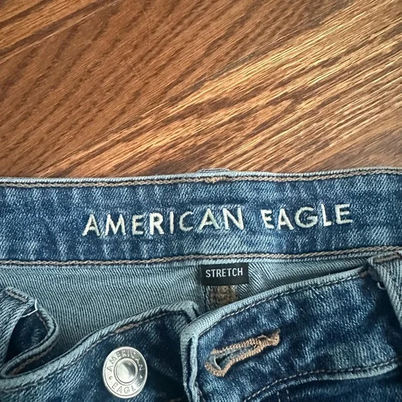 American Eagle Outfitters Women's Classic Blue Straight Leg Jeans - Picture 2 of 3